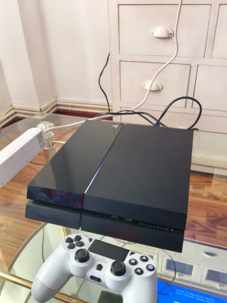 Consola Sony PS4 Negra