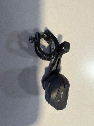 Mando SRAM Eagle AXS Pod Inalámbrico izquierdo.
