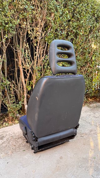 Asiento Peugeot Expert con base giratoria