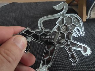 Emblema León Peugeot