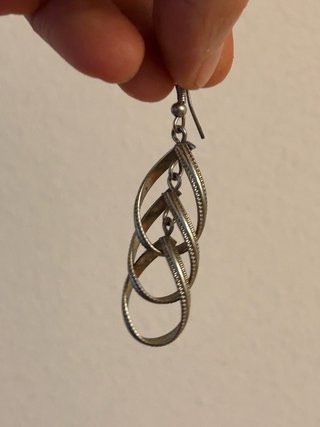 Pendientes largos plateados