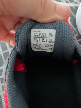Zapatillas Asics niño talla 31.5 (19.5cm)