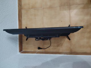 Televisor Nevir Negro pequeño
