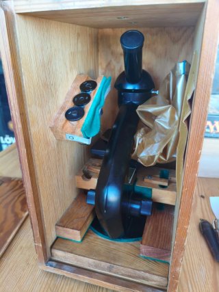 Microscopio Antiguo PZO
