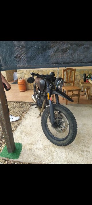 Moto Scrambler Hanway 125cc