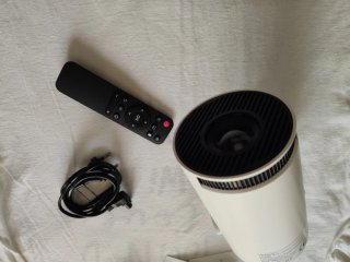 Mini proyector F300 Ben Rui Chi