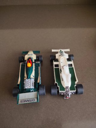 Scalextric 2 coches F1 Gitanes y Saudia