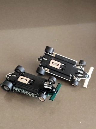 Scalextric 2 coches F1 Gitanes y Saudia