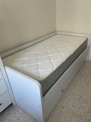 Cama nido blanca con cama supletoria en cajón