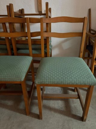 6 Sillas de Madera con Asiento Tapizado