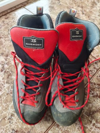 Botas de montaña Garmont semirrígidas