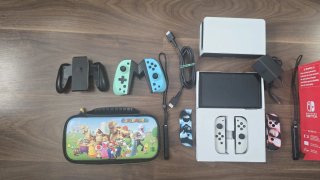 Nintendo Switch OLED Blanca + Accesorios
