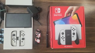 Nintendo Switch OLED Blanca + Accesorios