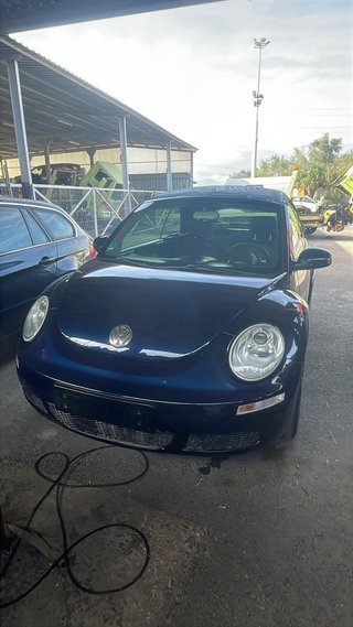 Volkswagen Beetle 2005