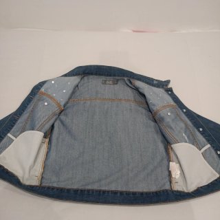 Chaqueta vaquera con perlas