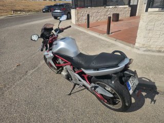 Kawasaki ER-6N Plata y Roja