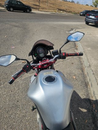 Kawasaki ER-6N Plata y Roja