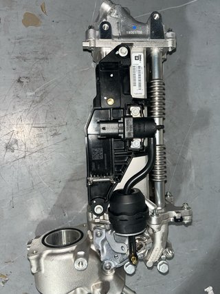 Opel Astra K Refrigerador de la EGR V29096617