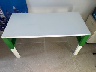 Escritorio infantil Ikea regulable