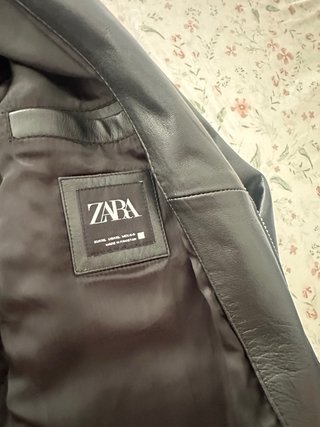 Chaqueta de piel Zara