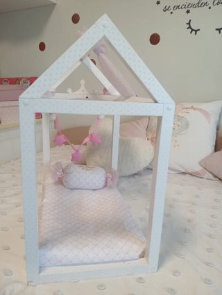 Cuna de muñecas y bolso cambiador a juego
