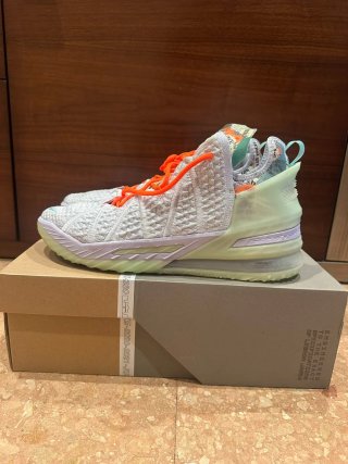 Nike Zapatillas Baloncesto LeBron XVIII