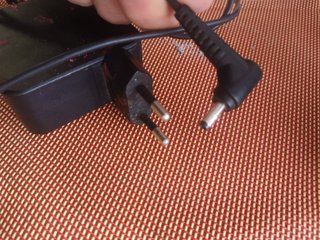 Portátil Lenovo IdeaPad 100-15IBD + Cargador