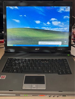 Portátil Acer 4000 ANTIGUO.Pantalla/teclado mal