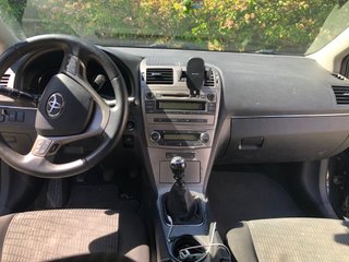 Toyota Avensis 2011