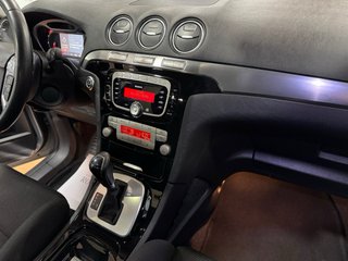 Ford S-MAX 2011