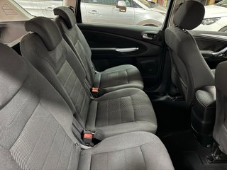 Ford S-MAX 2011