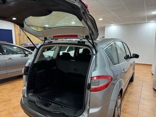 Ford S-MAX 2011