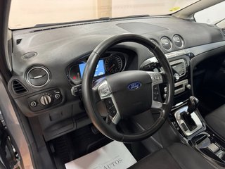 Ford S-MAX 2011