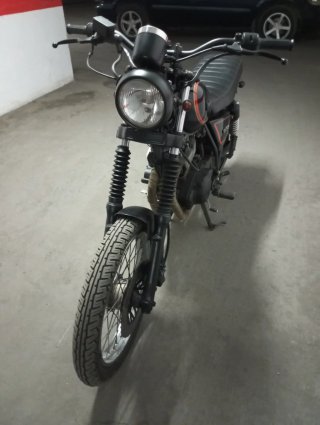 Suzuki GN250 caferacer