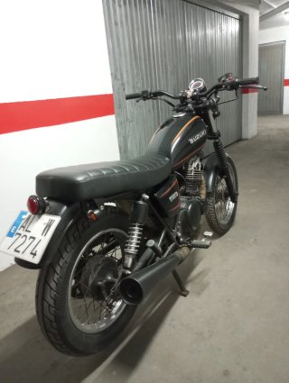 Suzuki GN250 caferacer