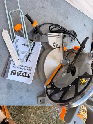 Titan Ingletadora 210mm TTB795MSW