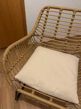 Silla ratán y metal beige