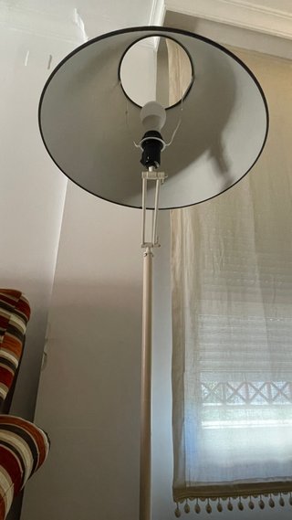 Lampara de Pie Articulada Blanca Pantalla Gris