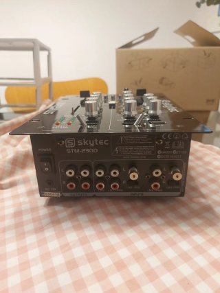 Skytec STM-2300 Mesa Mezclas DJ