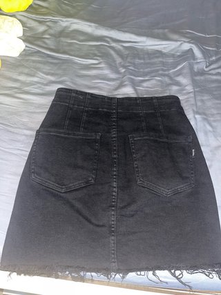 Falda vaquera Bershka negra