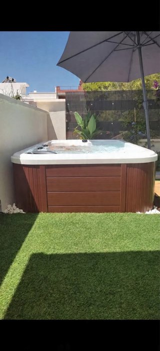 Jacuzzi exterior spa