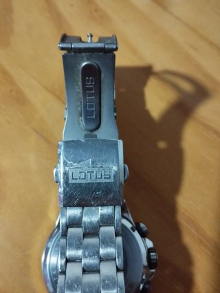 Reloj Lotus Cronógrafo Negro y Plateado