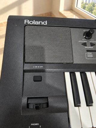 Teclado Roland E-09 Interactive Arranger