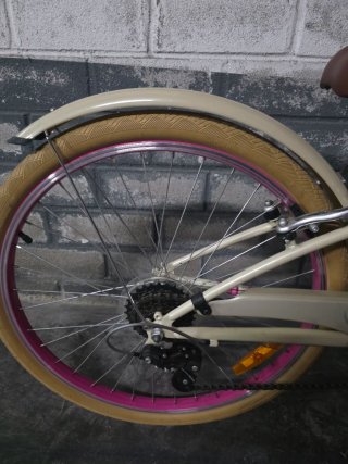 Bicicleta BTWIN Niña 24 Rosa y Beige
