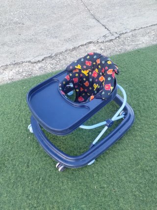 Tacatá infantil azul con estampado