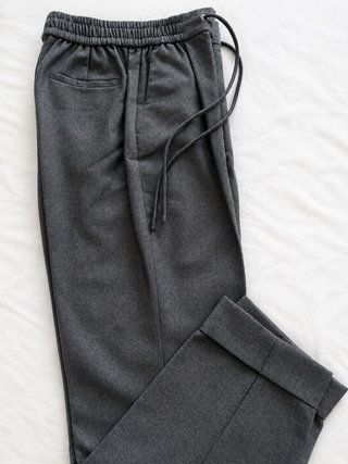 Pantalón lana Massimo Dutti gris
