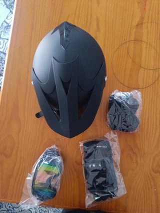 Casco Enduro MTB Negro + Gafas y Guantes talla. XL