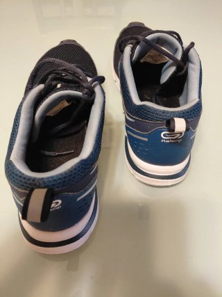 Zapatillas deportivas azul y blanco T44