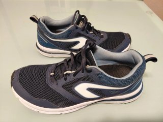 Zapatillas deportivas azul y blanco T44