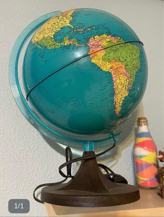 Globo terráqueo decorativo
